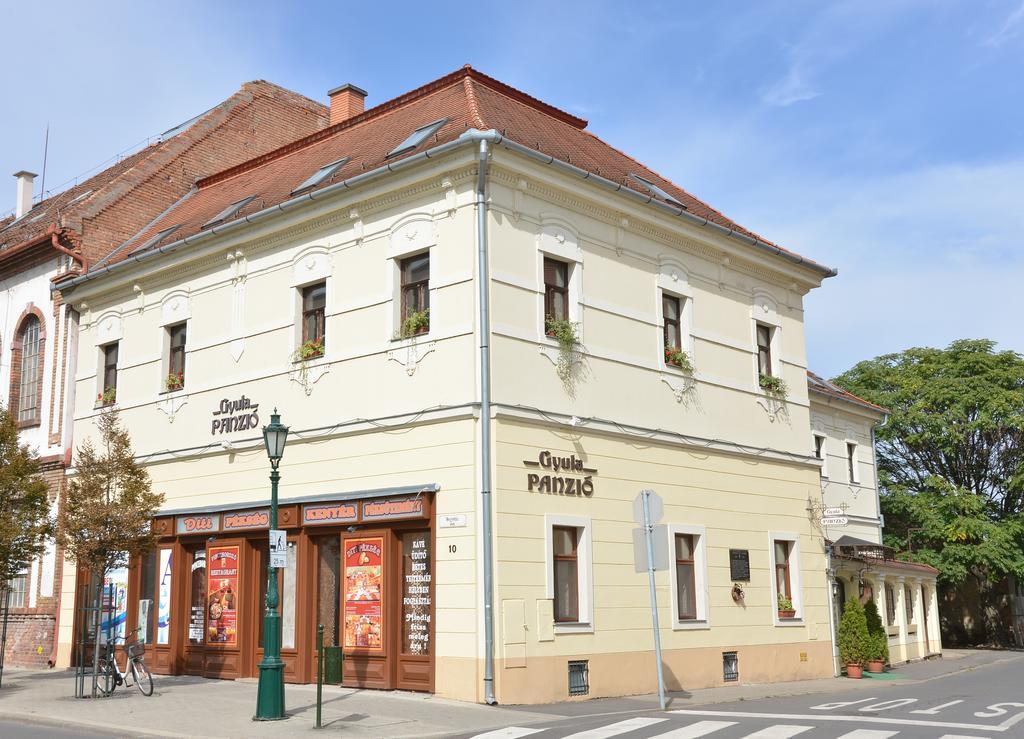 Gyula Panzio Hotel Exterior foto